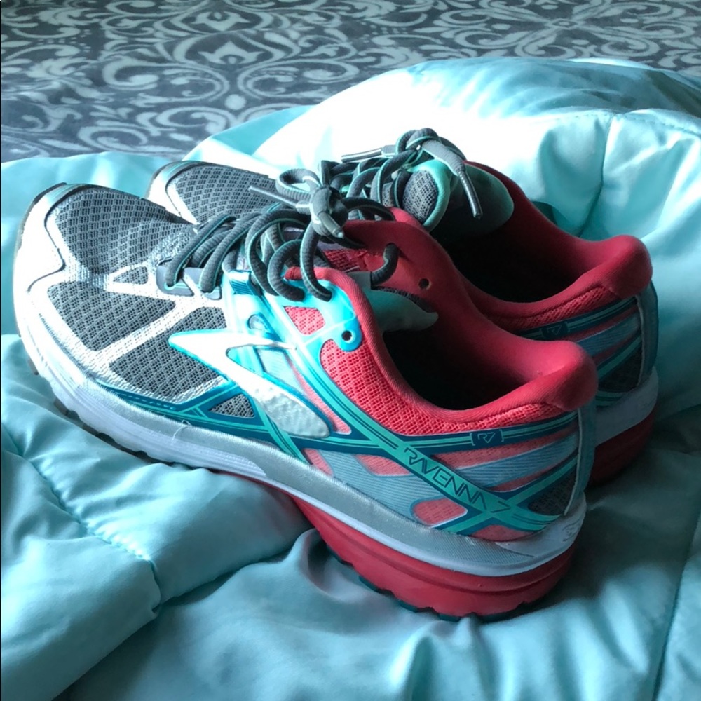 Brooks women’s walking/running shoes